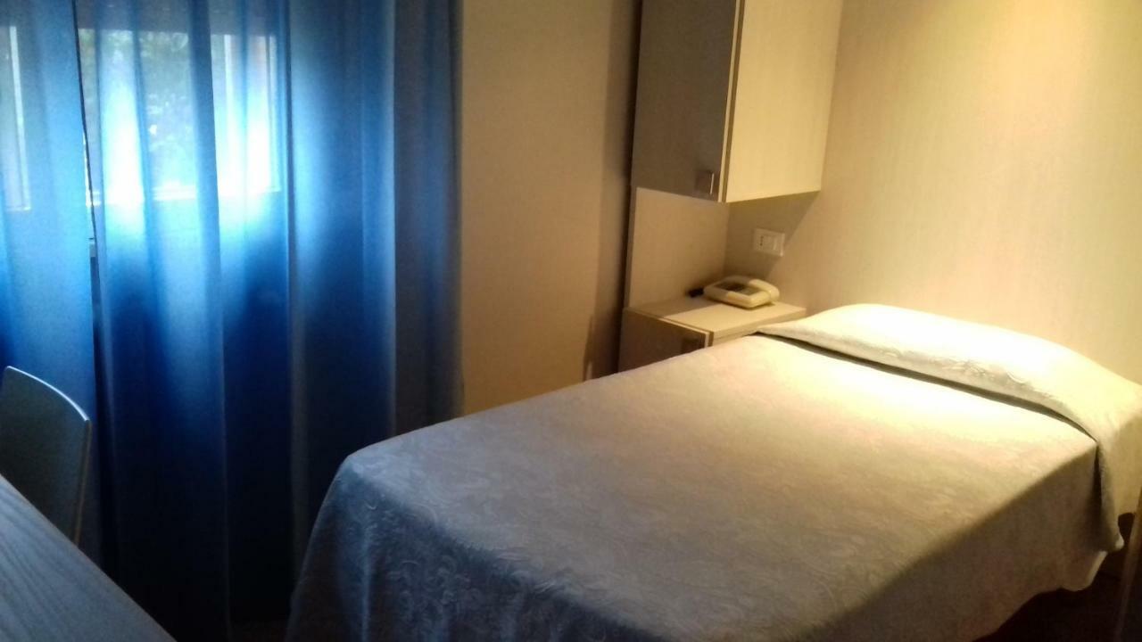 Air Hotel Forlì Zewnętrze zdjęcie